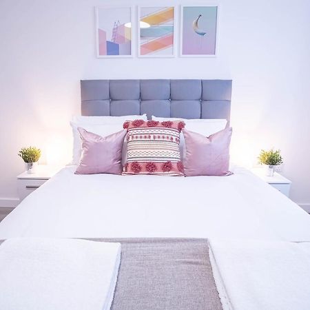 Luxury Apartments Available Next To Train Station - The Wallgate Apartments Wigan - Free Parking Εξωτερικό φωτογραφία
