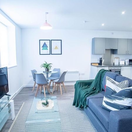 Luxury Apartments Available Next To Train Station - The Wallgate Apartments Wigan - Free Parking Εξωτερικό φωτογραφία