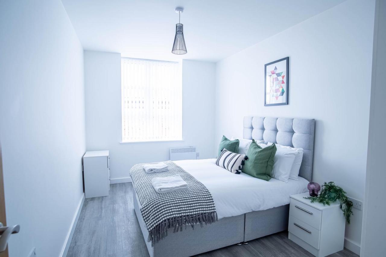 Luxury Apartments Available Next To Train Station - The Wallgate Apartments Wigan - Free Parking Εξωτερικό φωτογραφία
