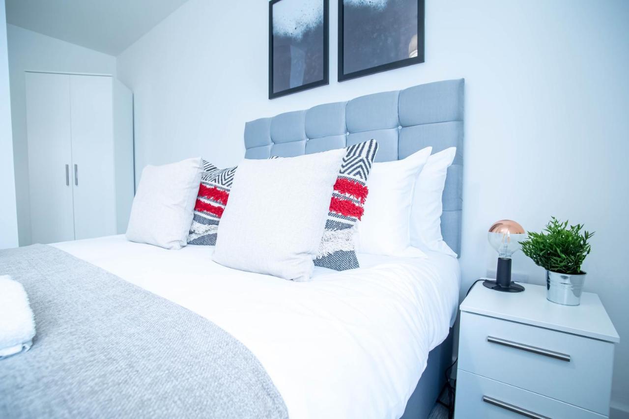 Luxury Apartments Available Next To Train Station - The Wallgate Apartments Wigan - Free Parking Εξωτερικό φωτογραφία