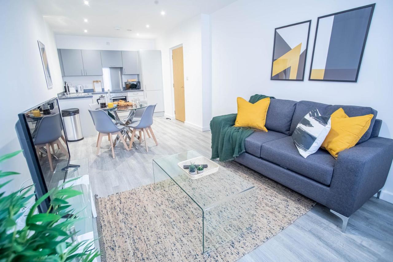 Luxury Apartments Available Next To Train Station - The Wallgate Apartments Wigan - Free Parking Εξωτερικό φωτογραφία