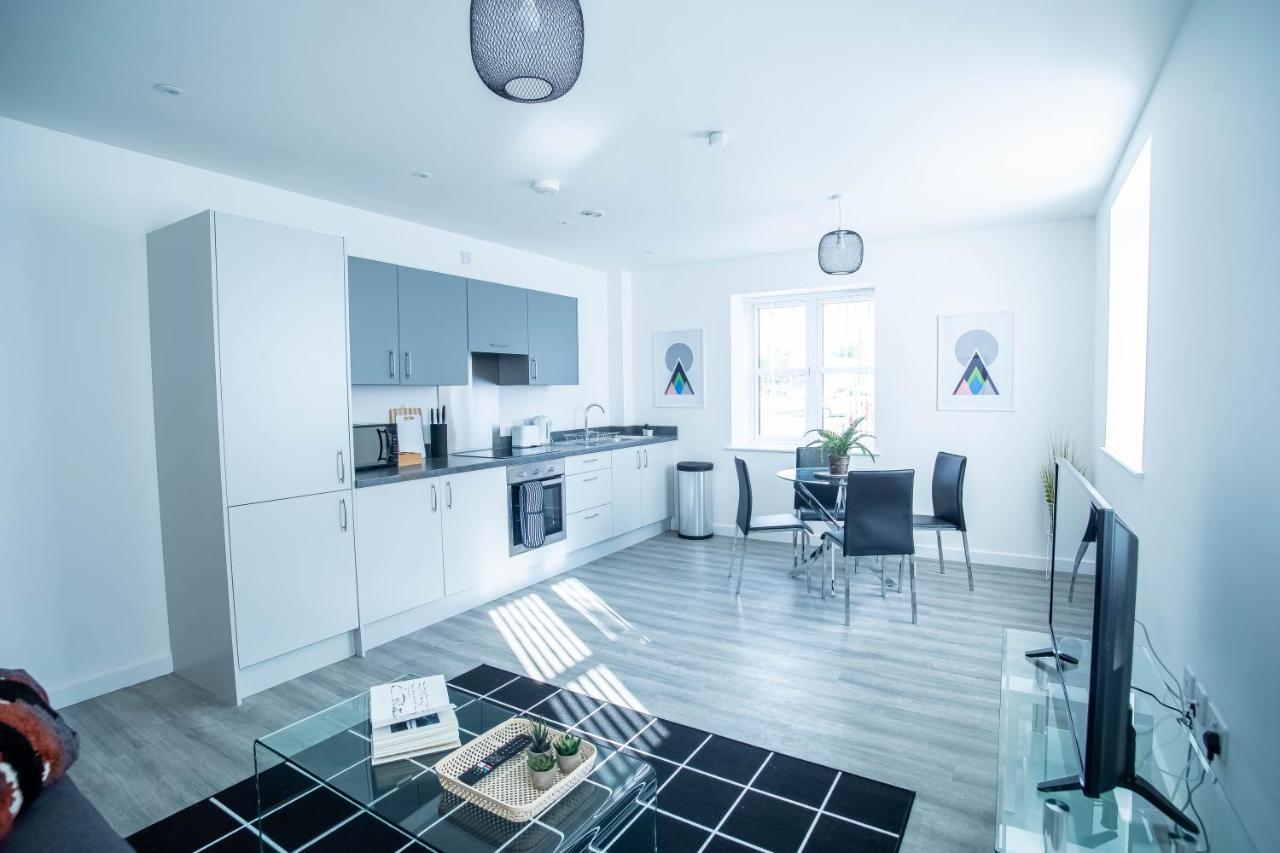 Luxury Apartments Available Next To Train Station - The Wallgate Apartments Wigan - Free Parking Εξωτερικό φωτογραφία
