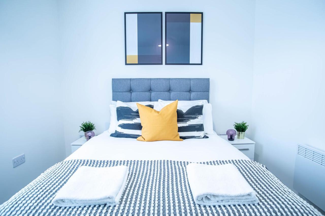 Luxury Apartments Available Next To Train Station - The Wallgate Apartments Wigan - Free Parking Εξωτερικό φωτογραφία