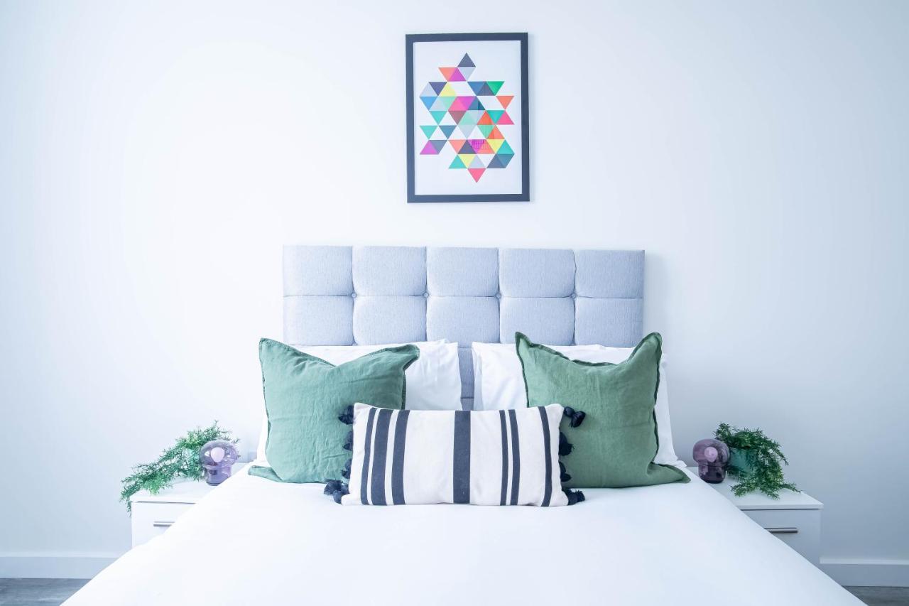 Luxury Apartments Available Next To Train Station - The Wallgate Apartments Wigan - Free Parking Εξωτερικό φωτογραφία
