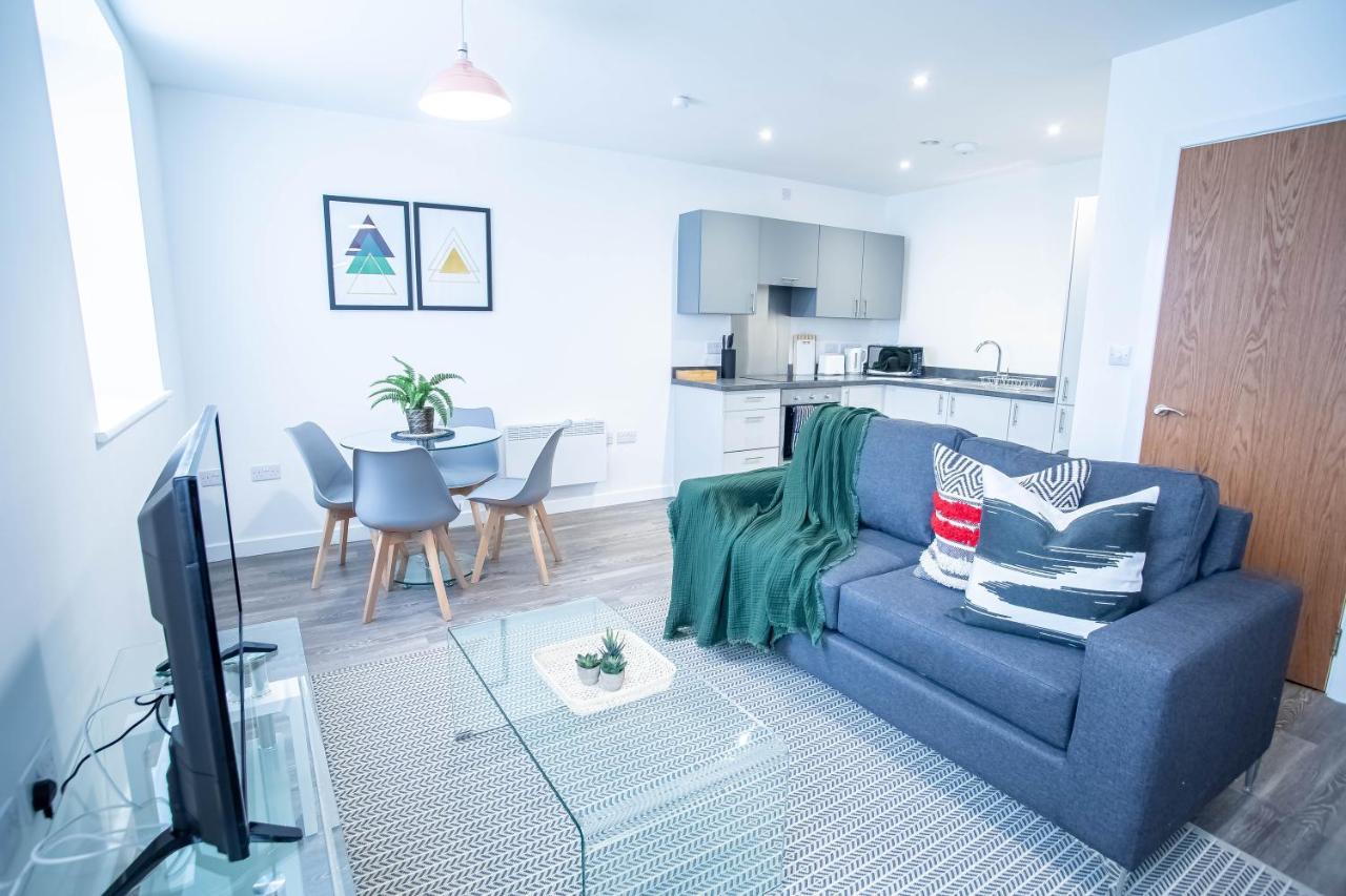 Luxury Apartments Available Next To Train Station - The Wallgate Apartments Wigan - Free Parking Εξωτερικό φωτογραφία
