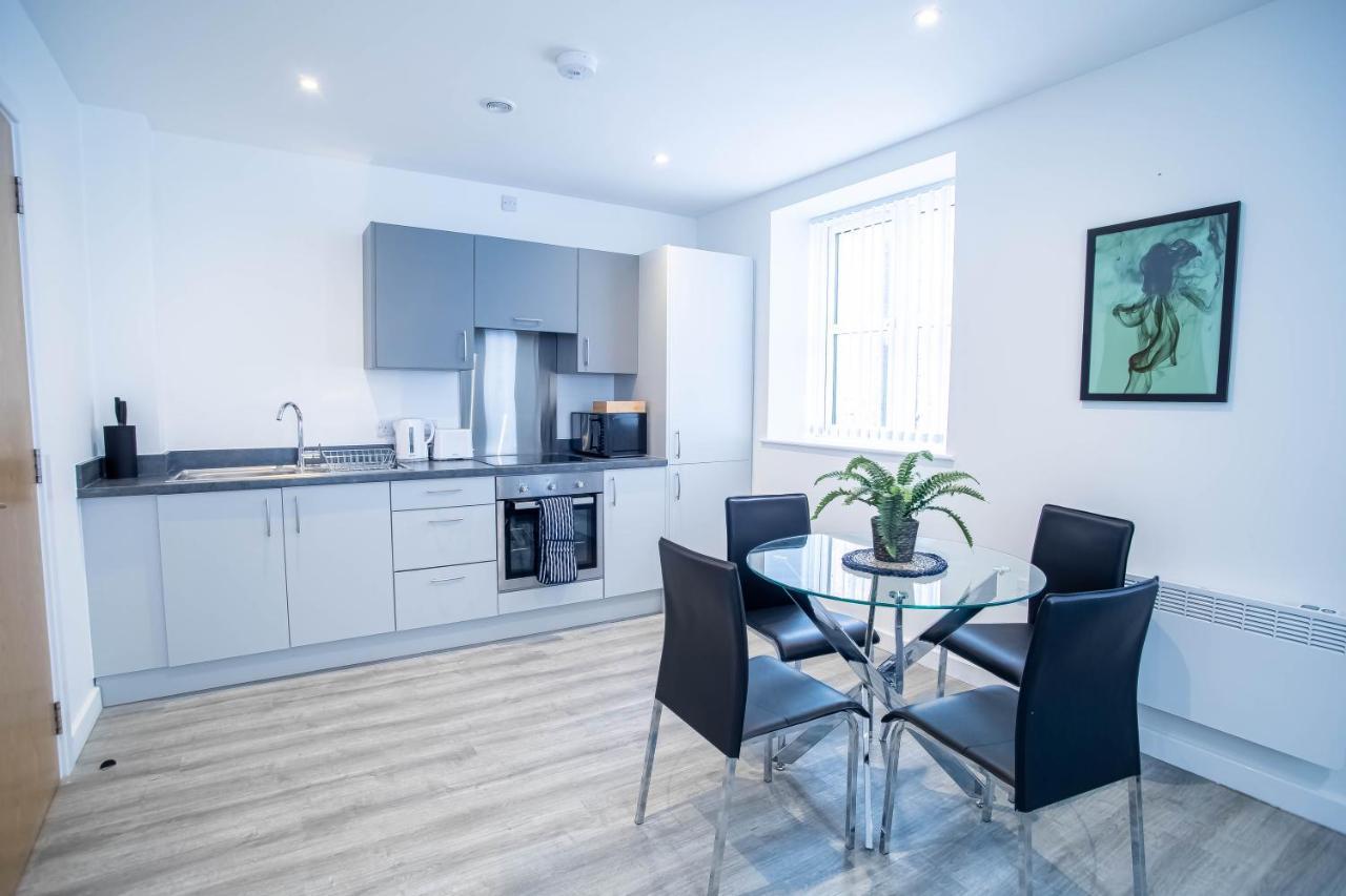 Luxury Apartments Available Next To Train Station - The Wallgate Apartments Wigan - Free Parking Εξωτερικό φωτογραφία