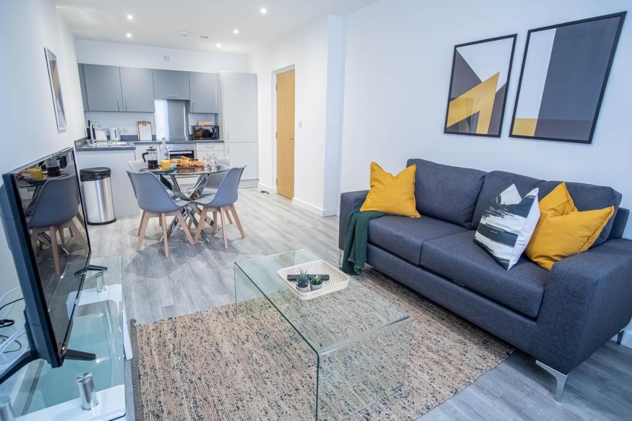 Luxury Apartments Available Next To Train Station - The Wallgate Apartments Wigan - Free Parking Εξωτερικό φωτογραφία
