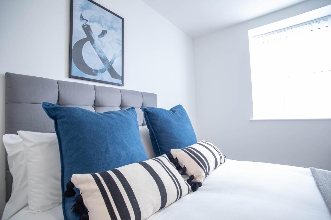 Luxury Apartments Available Next To Train Station - The Wallgate Apartments Wigan - Free Parking Εξωτερικό φωτογραφία