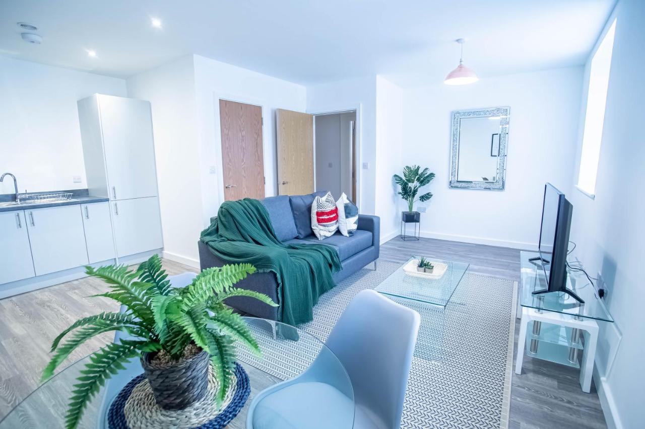 Luxury Apartments Available Next To Train Station - The Wallgate Apartments Wigan - Free Parking Εξωτερικό φωτογραφία
