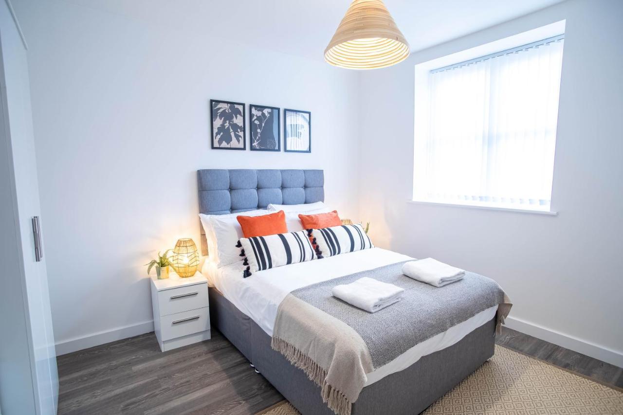 Luxury Apartments Available Next To Train Station - The Wallgate Apartments Wigan - Free Parking Εξωτερικό φωτογραφία