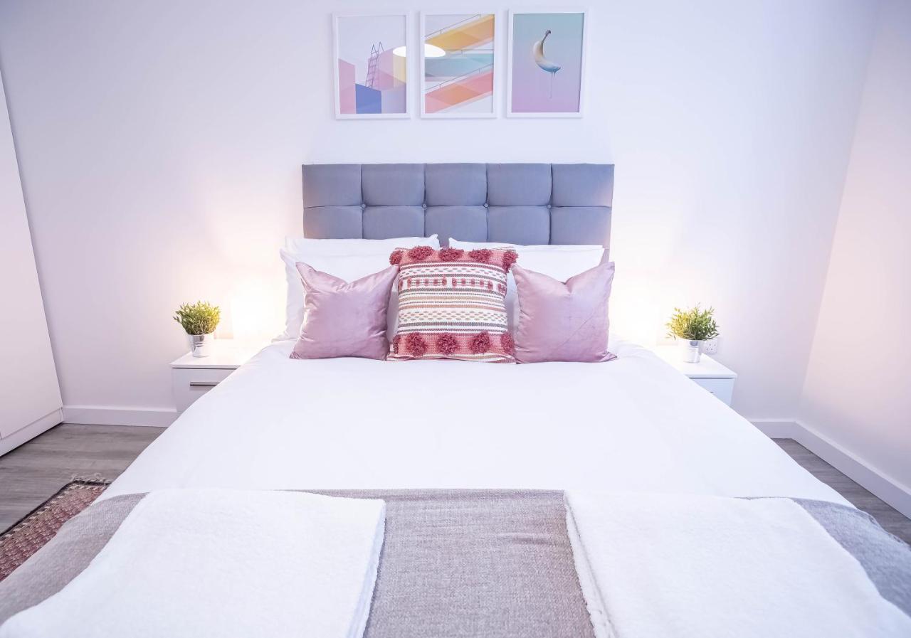 Luxury Apartments Available Next To Train Station - The Wallgate Apartments Wigan - Free Parking Εξωτερικό φωτογραφία